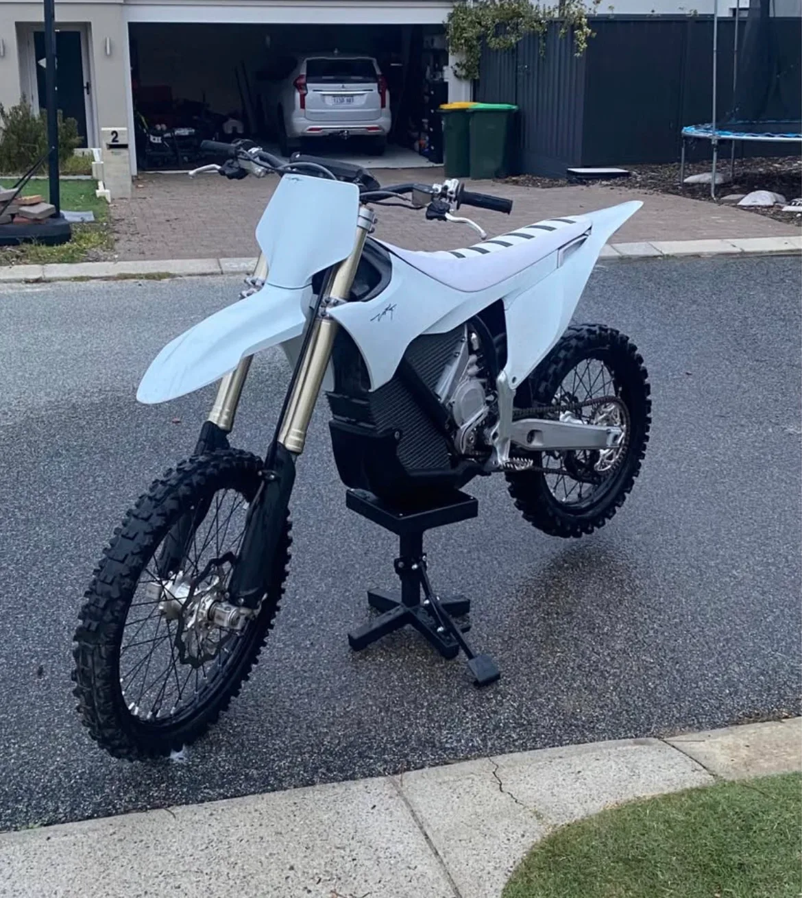 2024 Stark Future Varg MX — photo 1 of 4