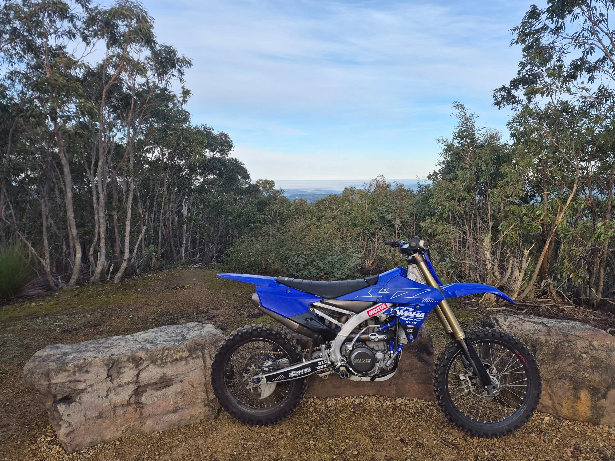 2015 Yamaha YZ450F — photo 1 of 1