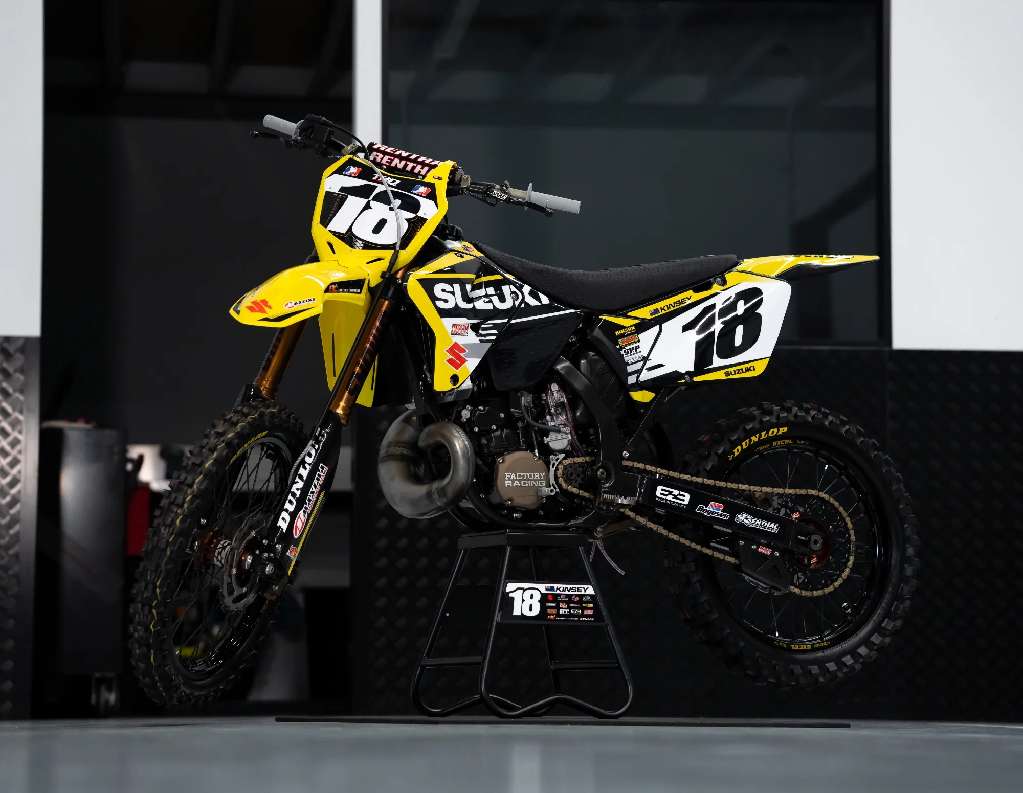 2001 Suzuki RM250 — photo 1 of 10