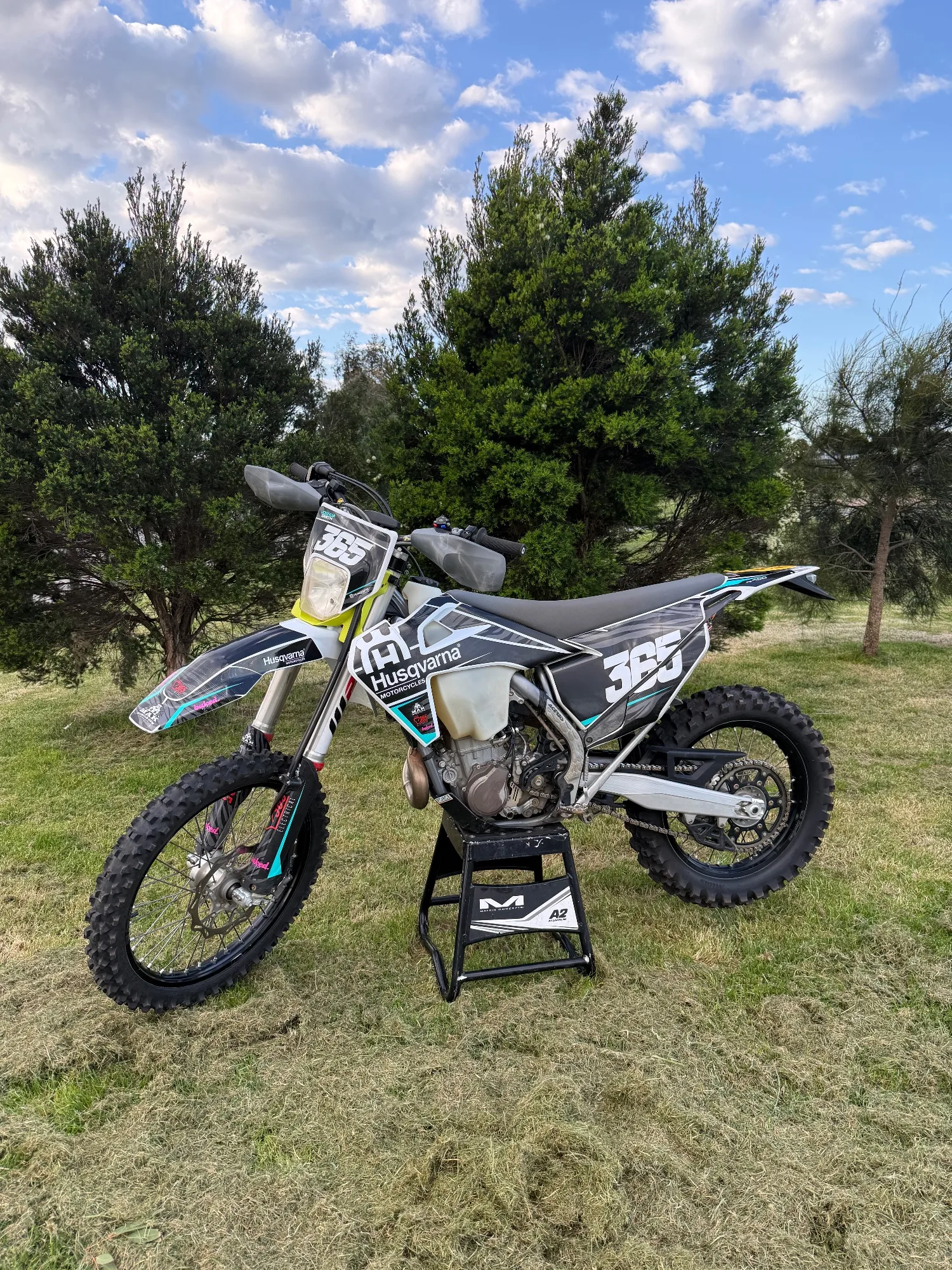 2022 Husqvarna FE450 — photo 1 of 3
