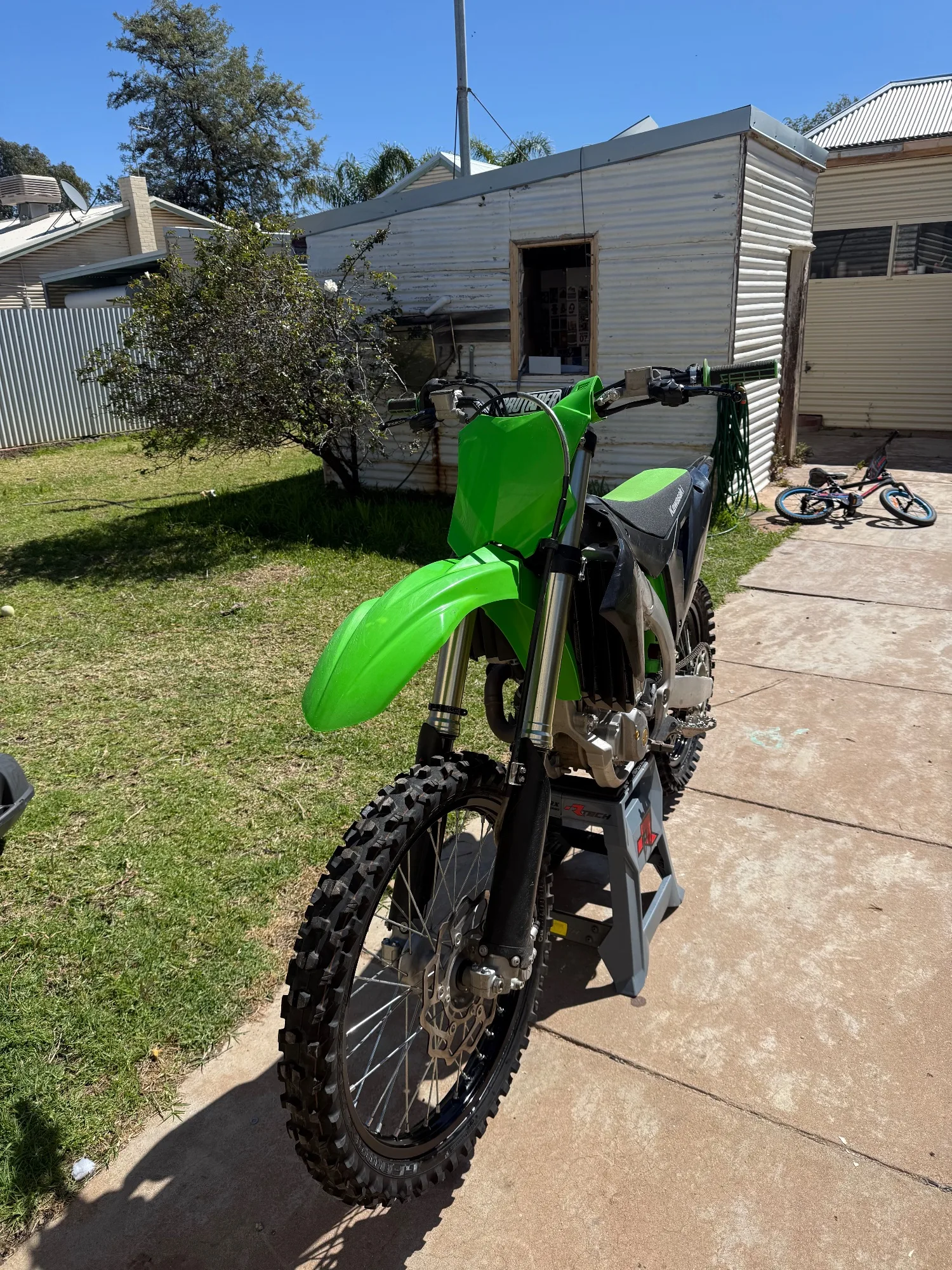 2021 Kawasaki KX450 — photo 1 of 4