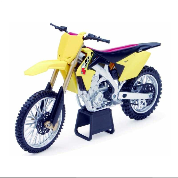 1:6 Suzuki RM-Z450 2014 Model